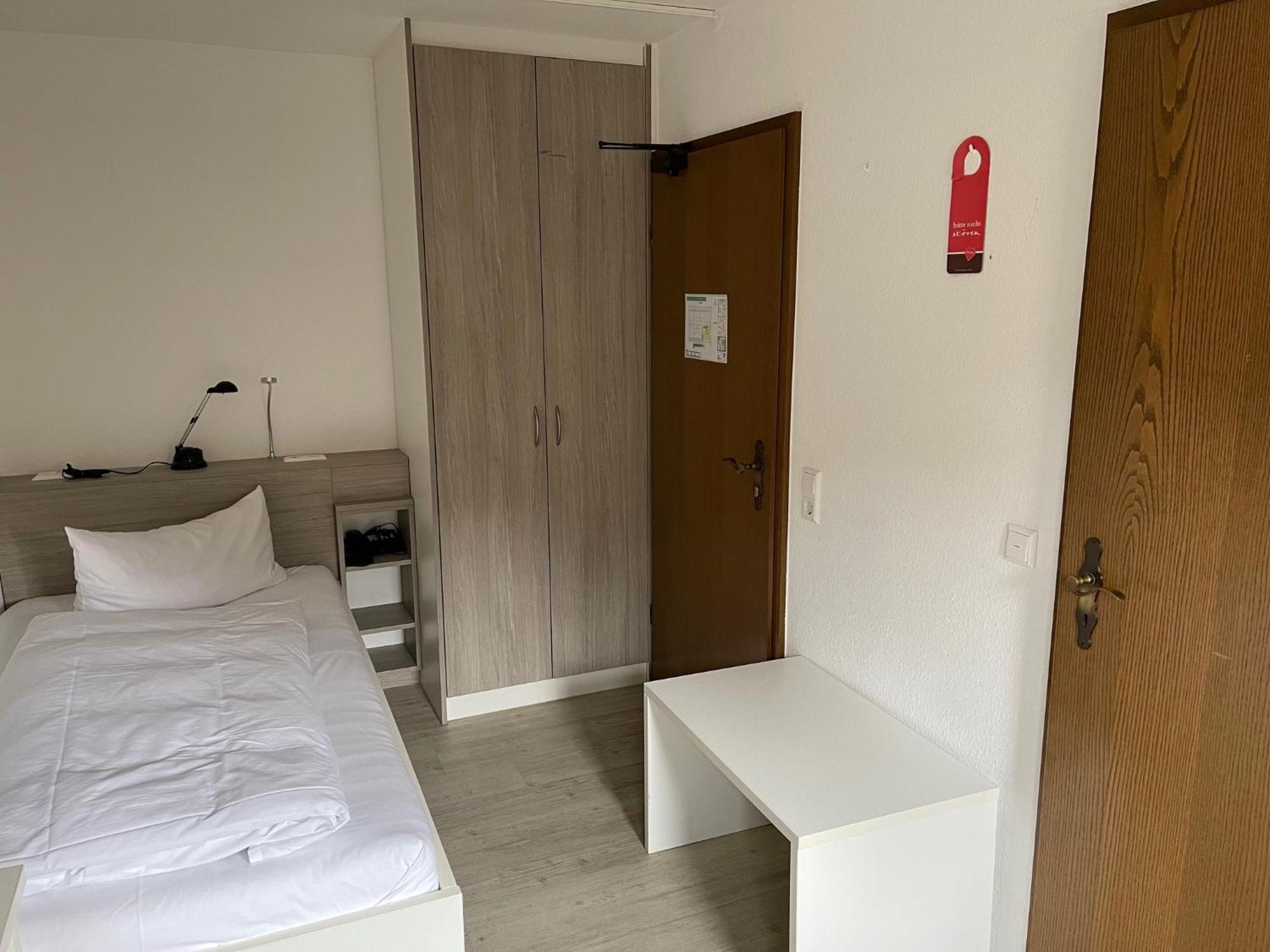 Landhotel Sickinger Hof Walldorf  Esterno foto